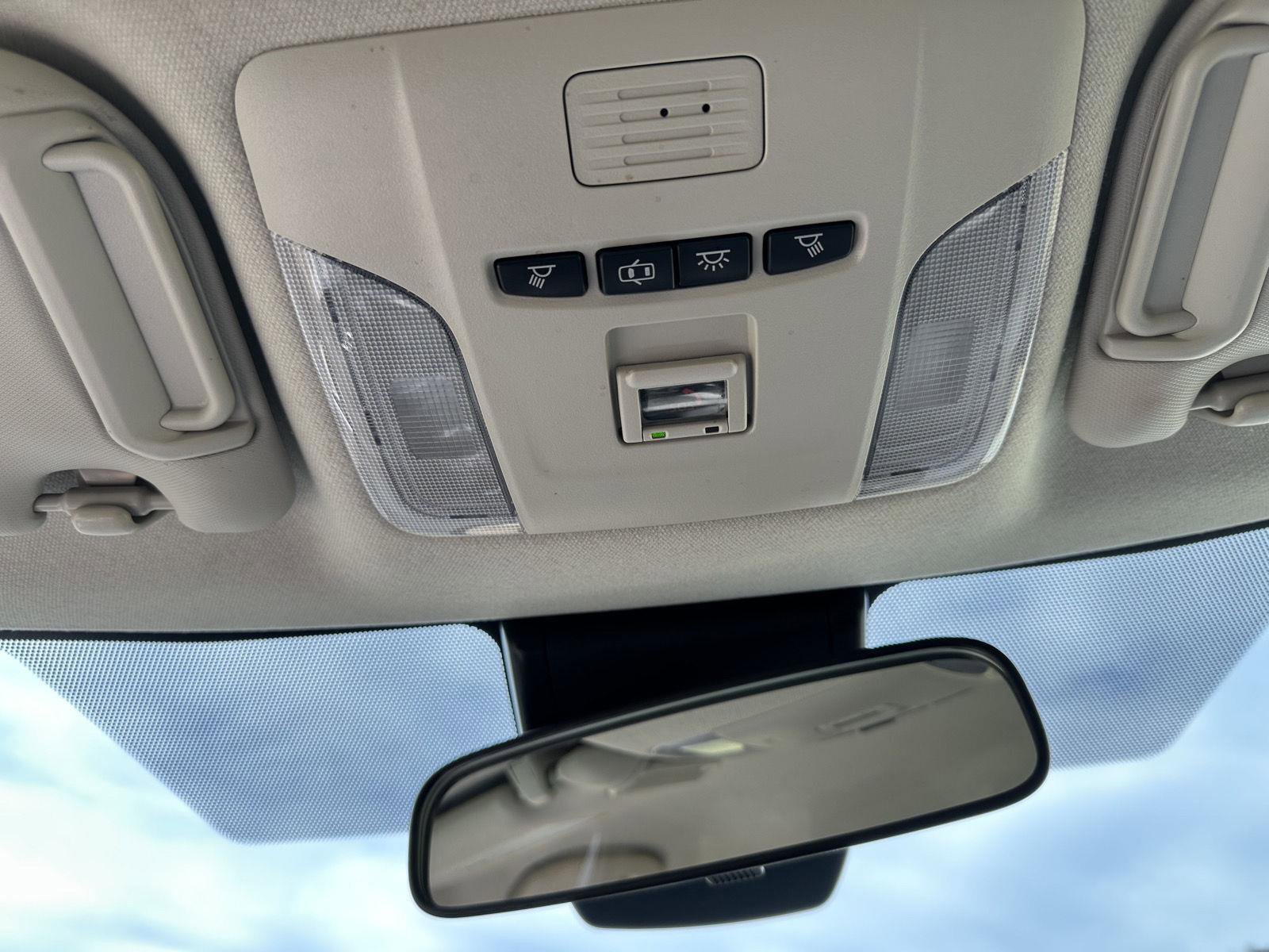 Used 2022 Toyota Corolla LE image 16