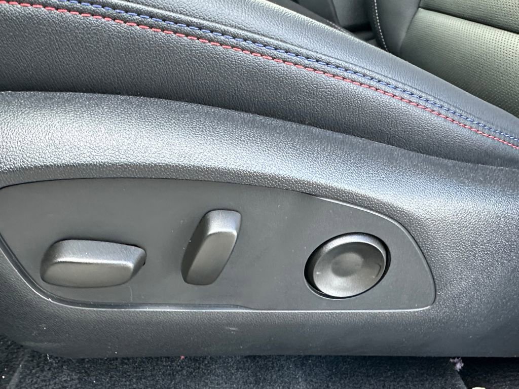 New 2026 Chevrolet Equinox EV RS image 10