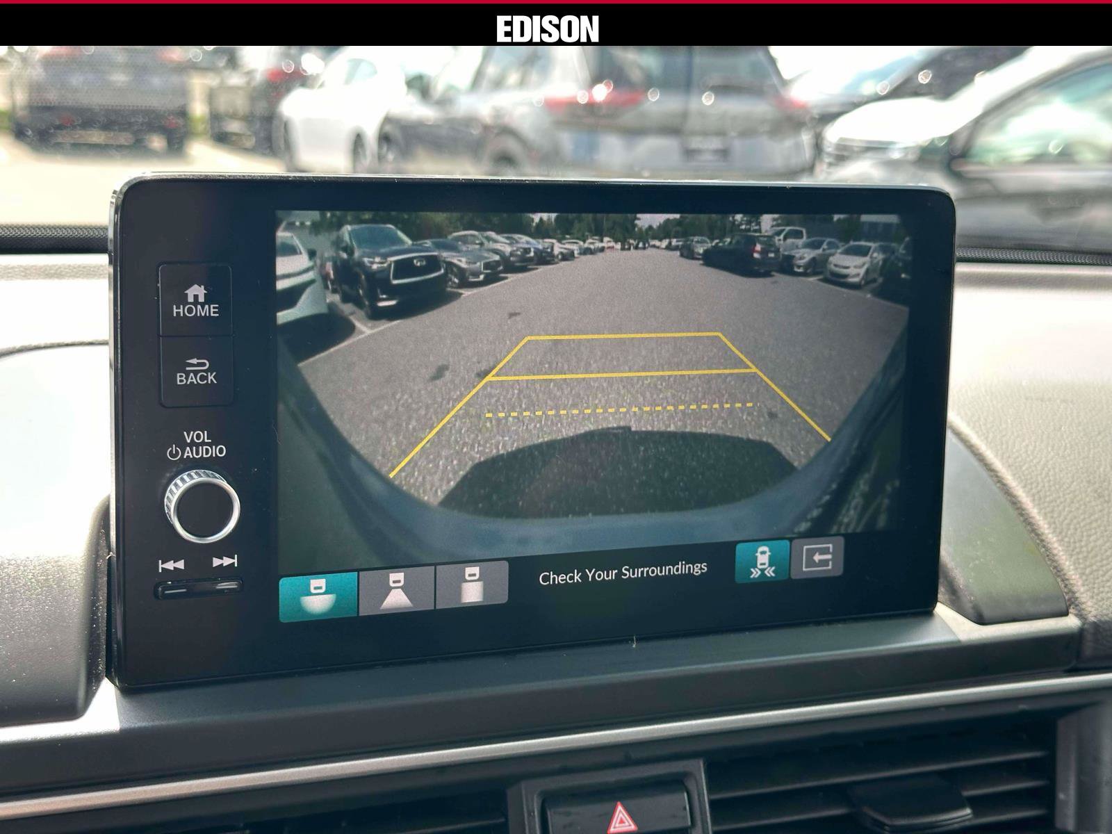 Used 2023 Honda Pilot Touring image 28