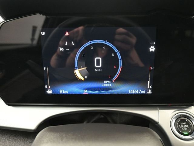 Used 2025 Chevrolet Trax LT w/ LT Convenience Package image 6