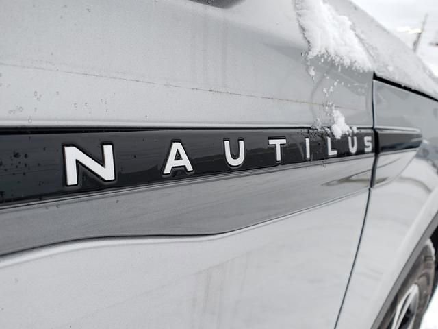 New 2026 Lincoln Nautilus Premier w/ Jet Appearance Package image 11