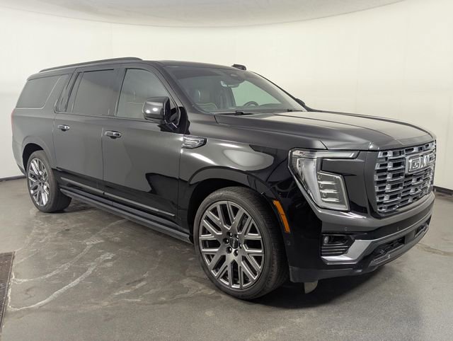 Used 2025 GMC Yukon XL Denali Ultimate image 2
