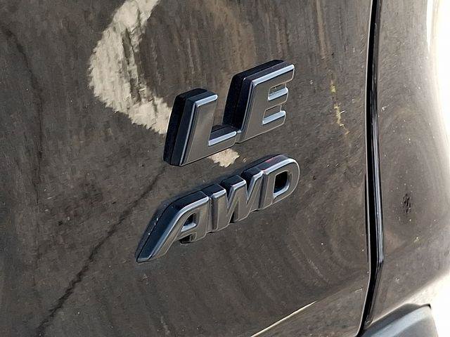Certified 2021 Toyota RAV4 LE AWD/4WD image 18