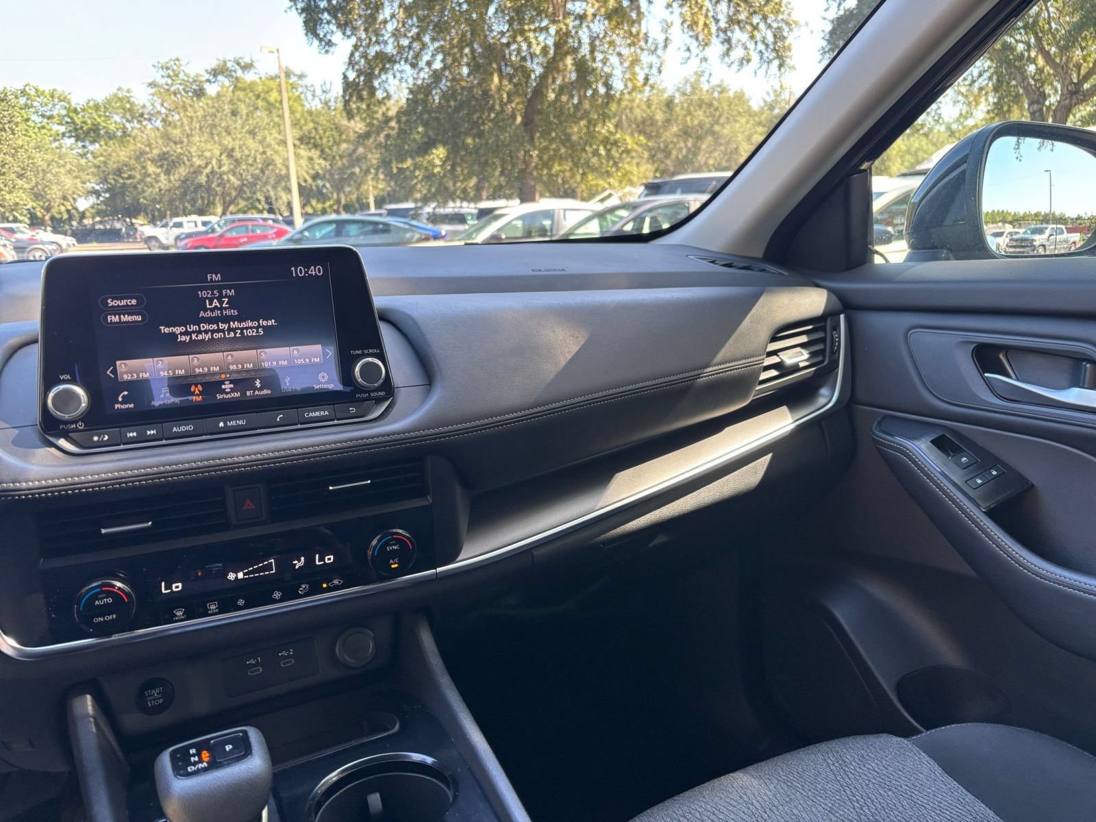 Used 2025 Nissan Rogue SV AWD/4WD image 35