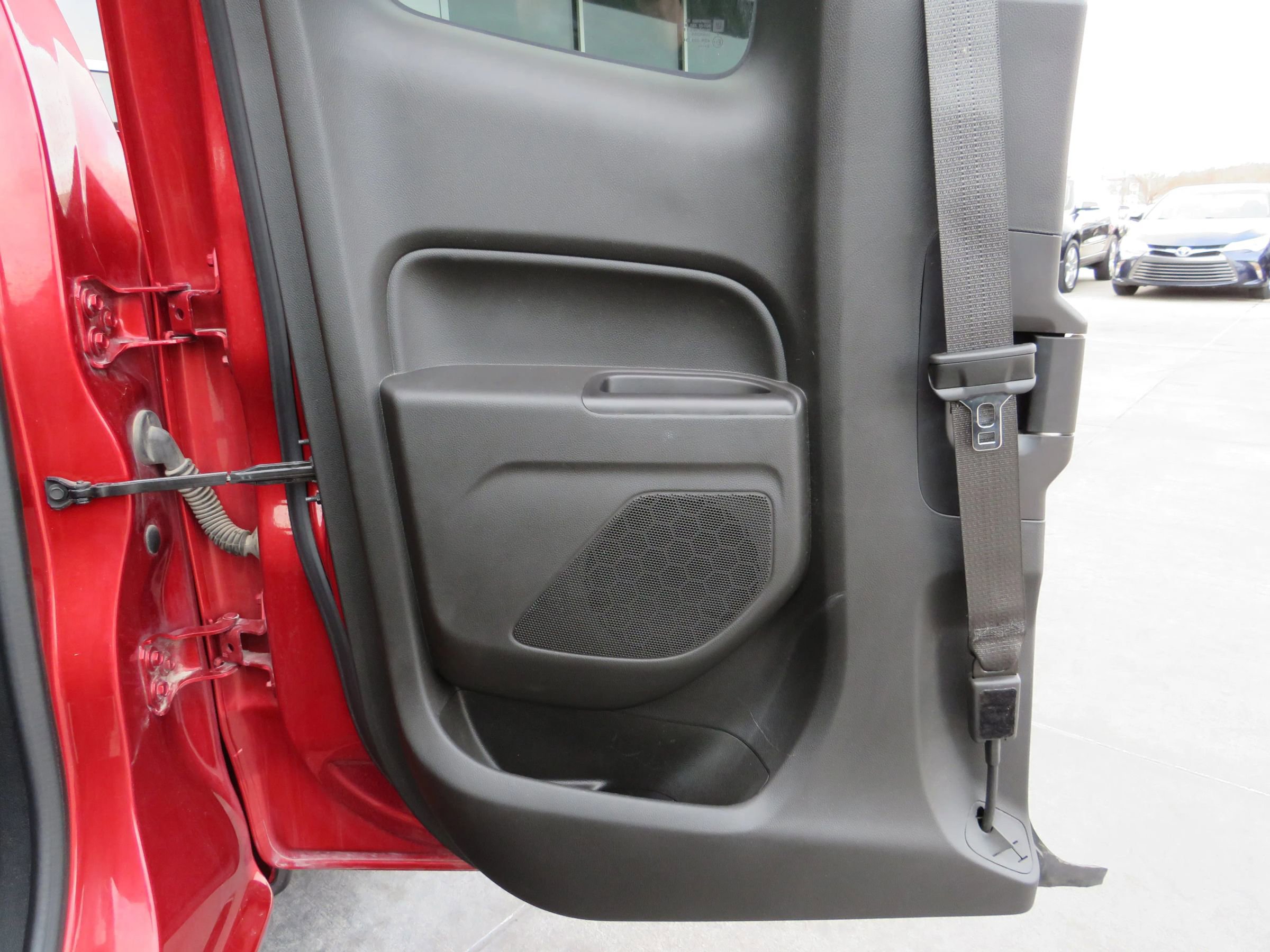 Used 2015 Chevrolet Colorado Z71 image 40