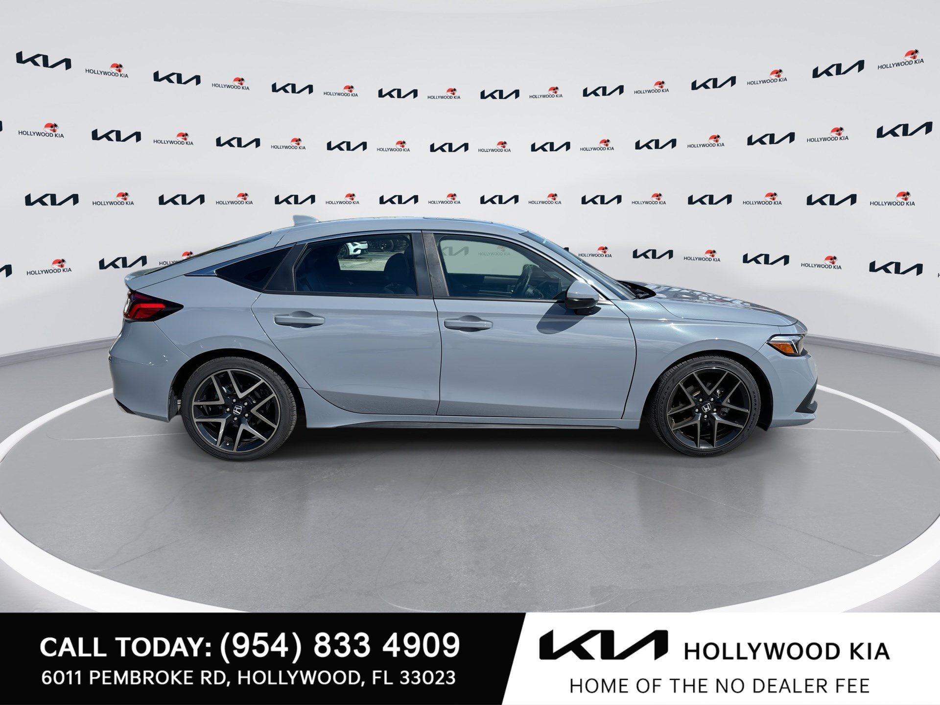 Used 2024 Honda Civic Sport Touring image 9