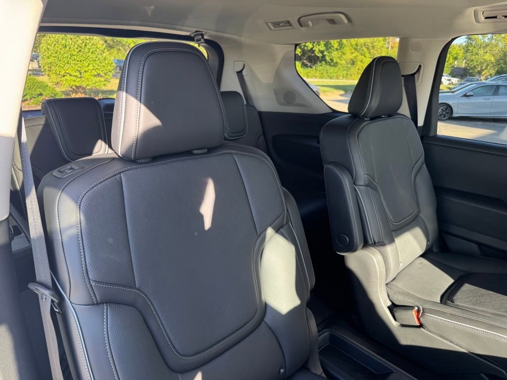 New 2026 INFINITI QX80 Luxe image 13