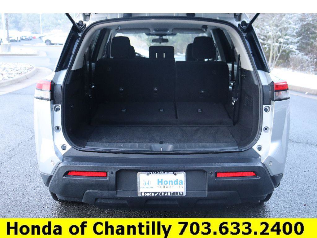 Used 2022 Nissan Pathfinder SV image 28