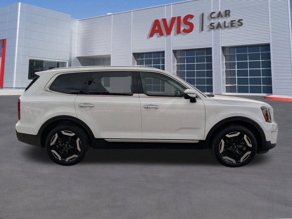 Used 2025 Kia Telluride S image 7