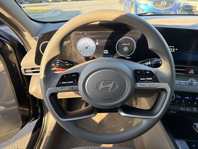 Used 2024 Hyundai Elantra SEL image 24