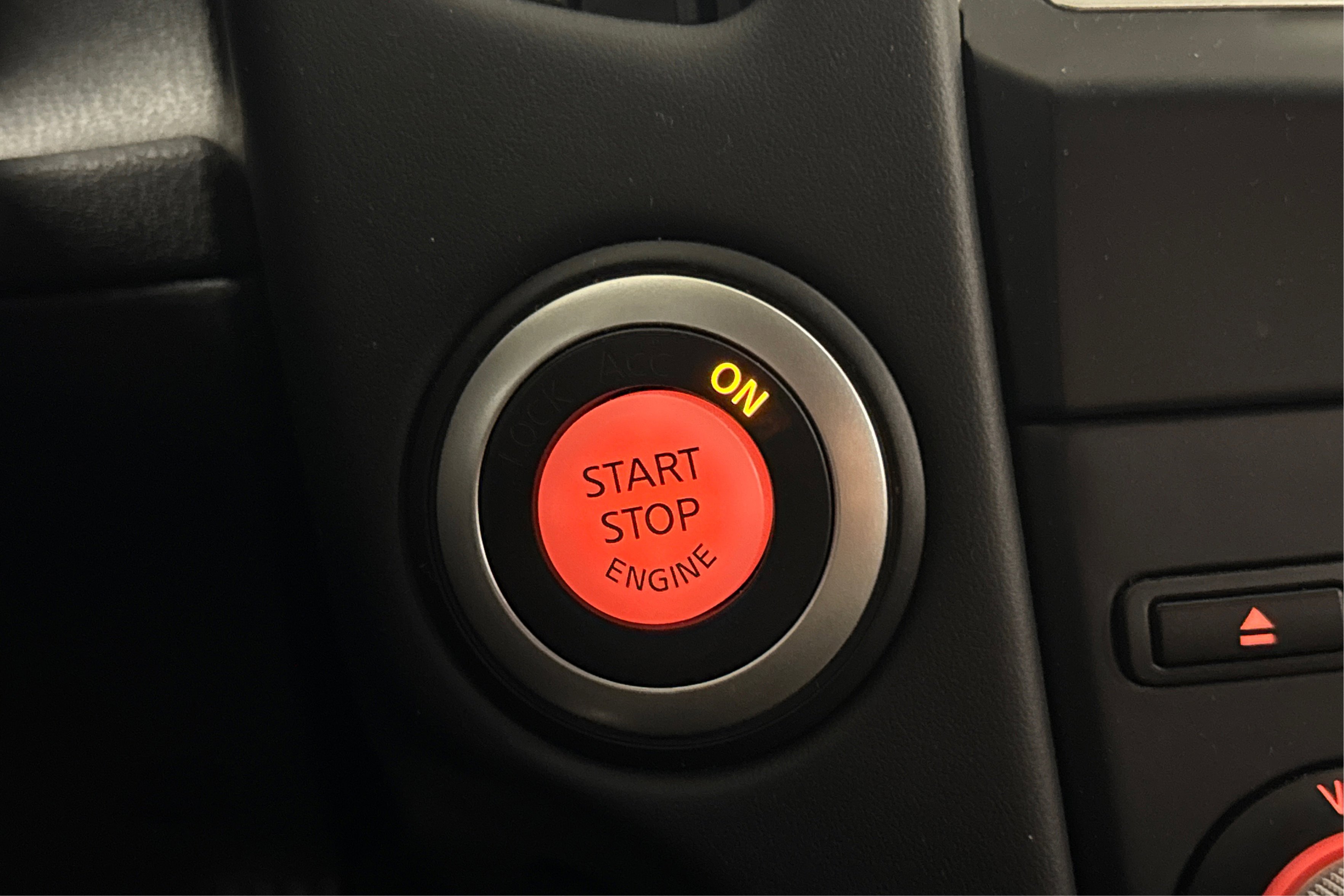 Used 2020 Nissan 370Z Touring Sport image 30