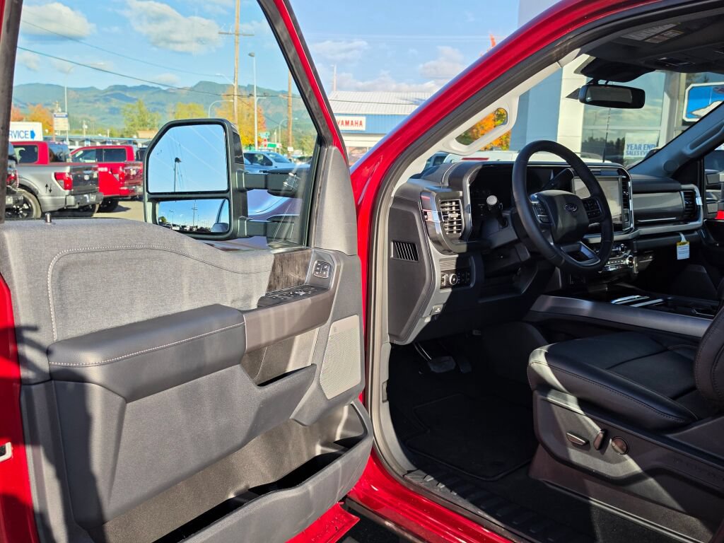 New 2027 Ford F250 Lariat w/ Black Appearance Package AWD/4WD image 11