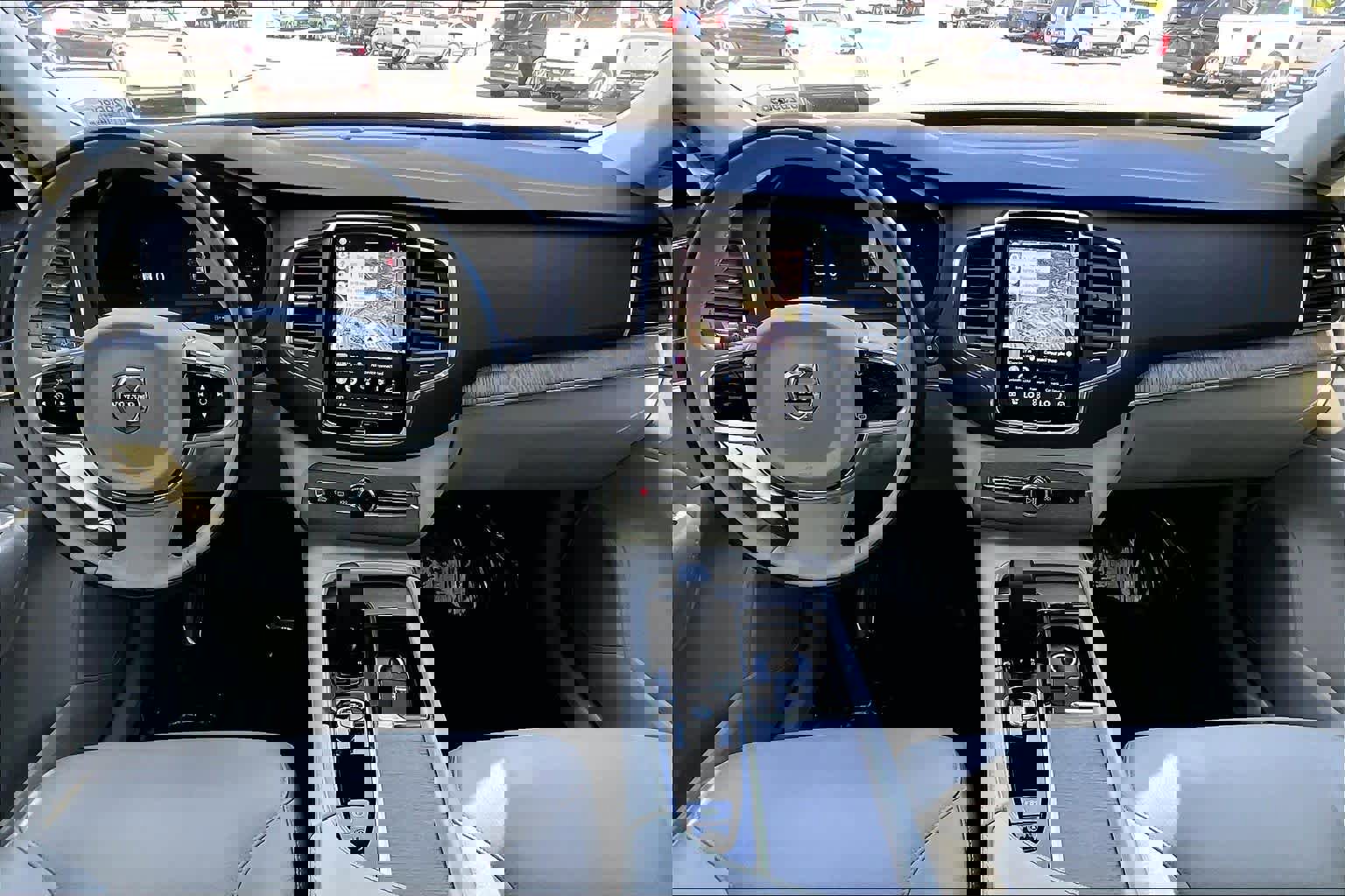 Used 2025 Volvo XC90 T8 Core w/ Climate Package image 15