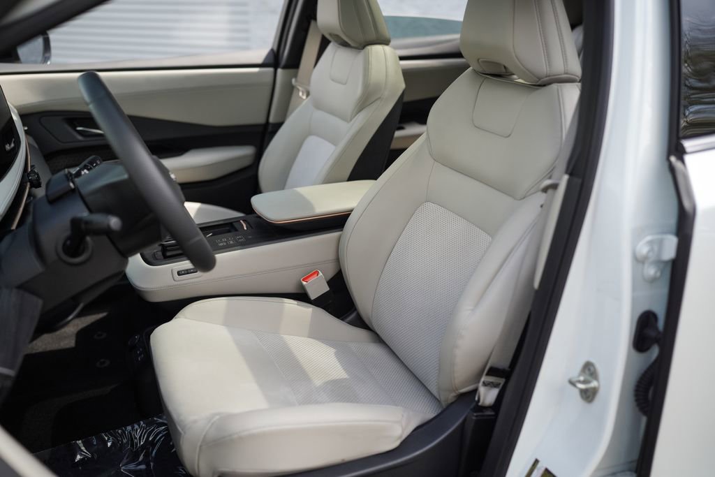 Used 2023 Nissan Ariya FWD image 22