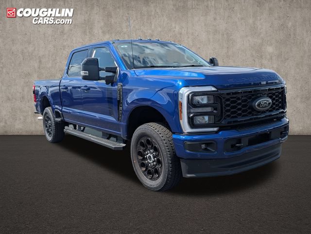 New 2026 Ford F350 Lariat w/ Black Appearance Package AWD/4WD 360° Tour