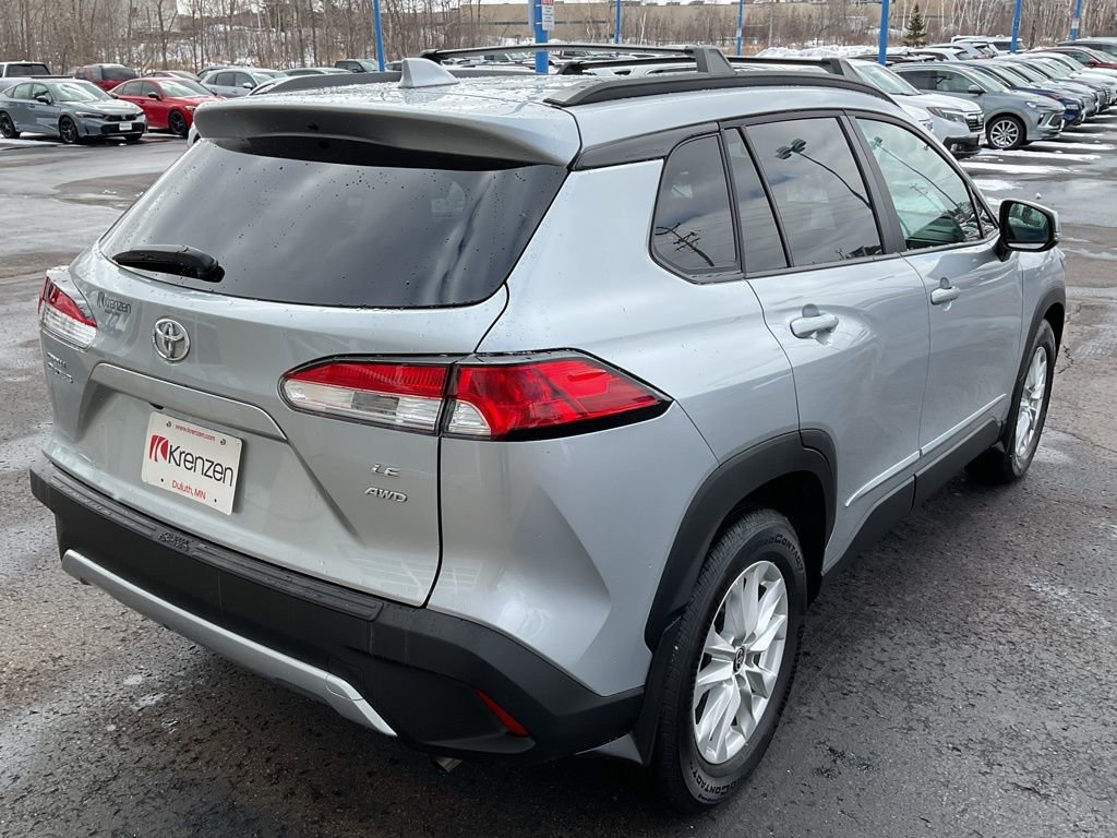 Used 2023 Toyota Corolla Cross LE w/ Moonroof Package image 5