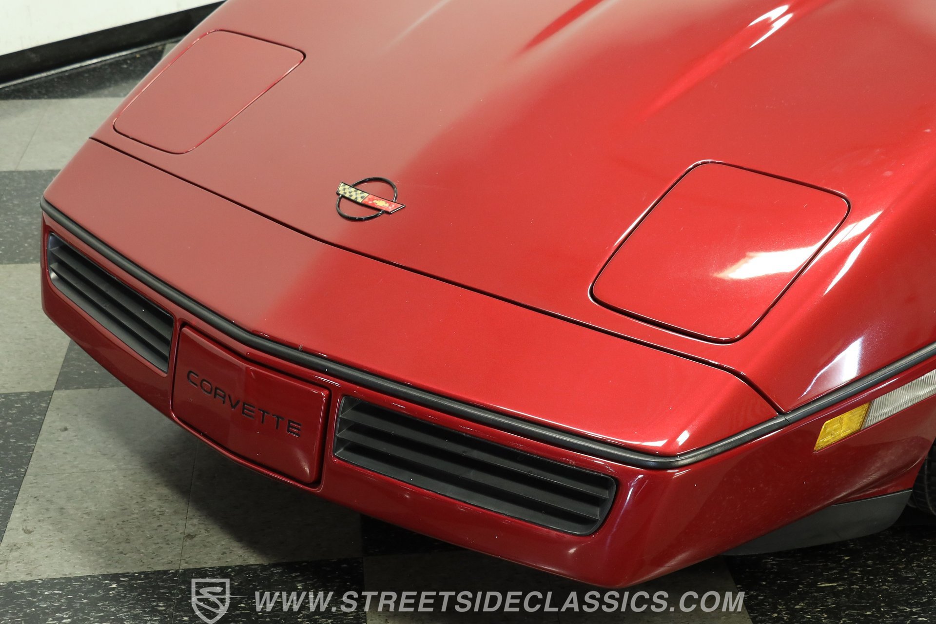Used 1990 Chevrolet Corvette Coupe RWD image 19