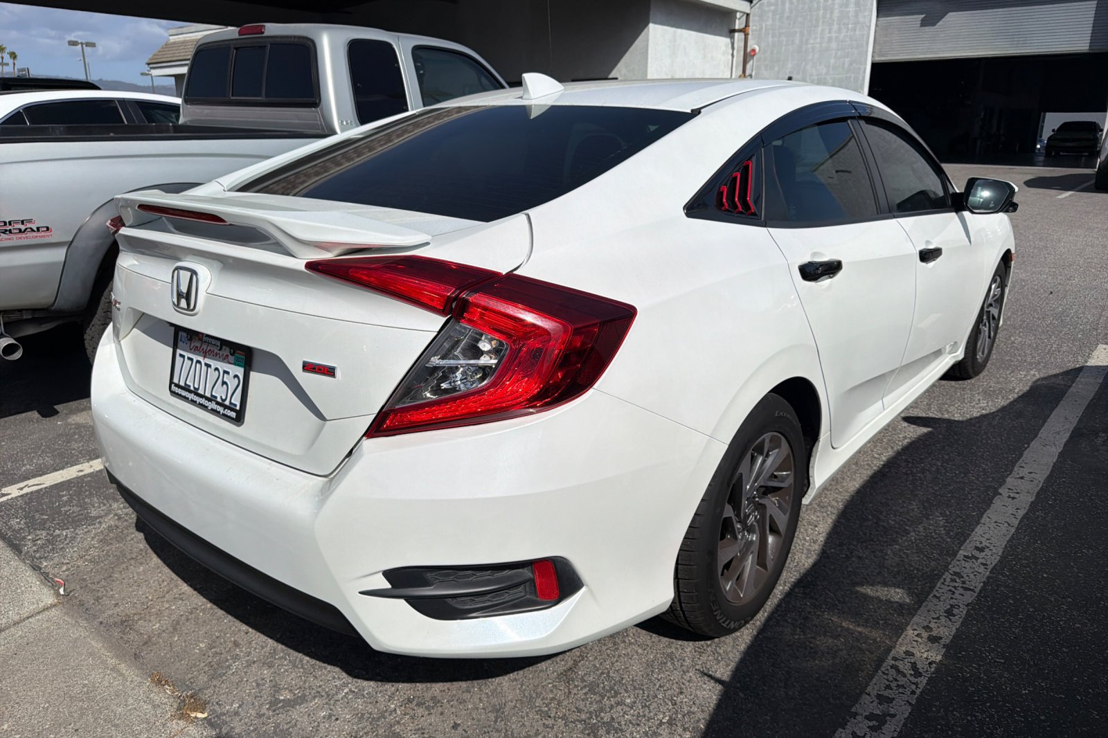 Used 2017 Honda Civic EX image 5