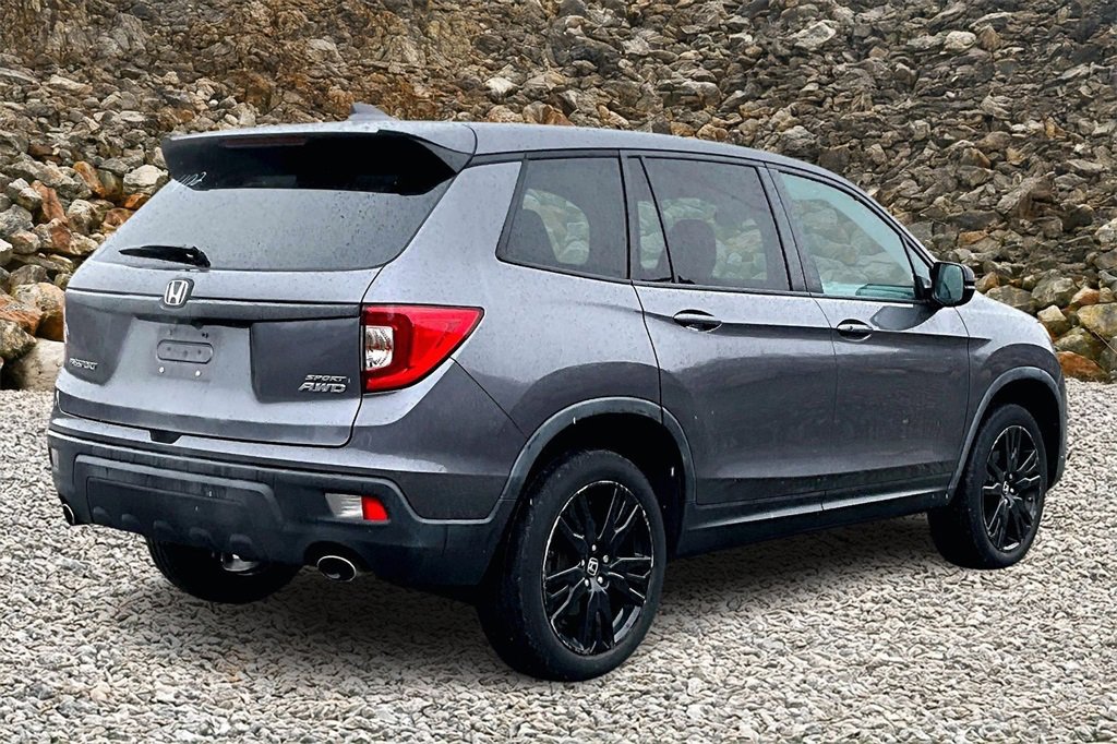 Used 2019 Honda Passport Sport image 2