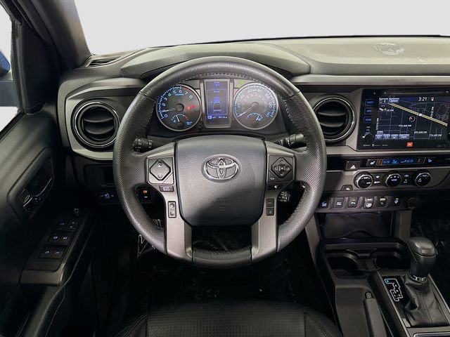 Used 2018 Toyota Tacoma TRD Sport image 25