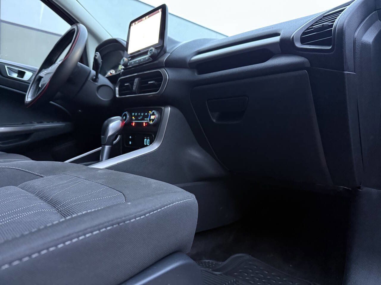 Used 2019 Ford EcoSport SE w/ SE Convenience Package FWD image 24