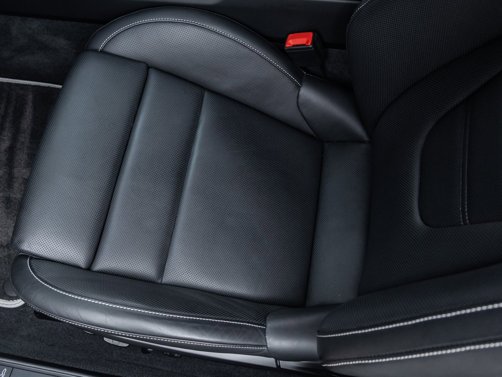 Certified 2022 Porsche 911 Turbo S image 35