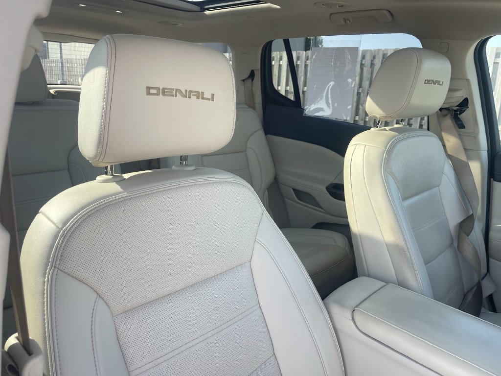 Used 2021 GMC Acadia Denali FWD image 32