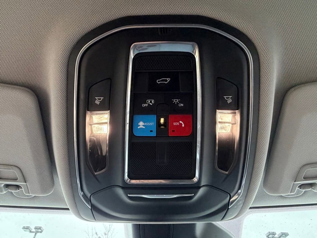 Certified 2021 Jeep Grand Cherokee L Laredo w/ Luxury Tech Group I AWD/4WD image 32