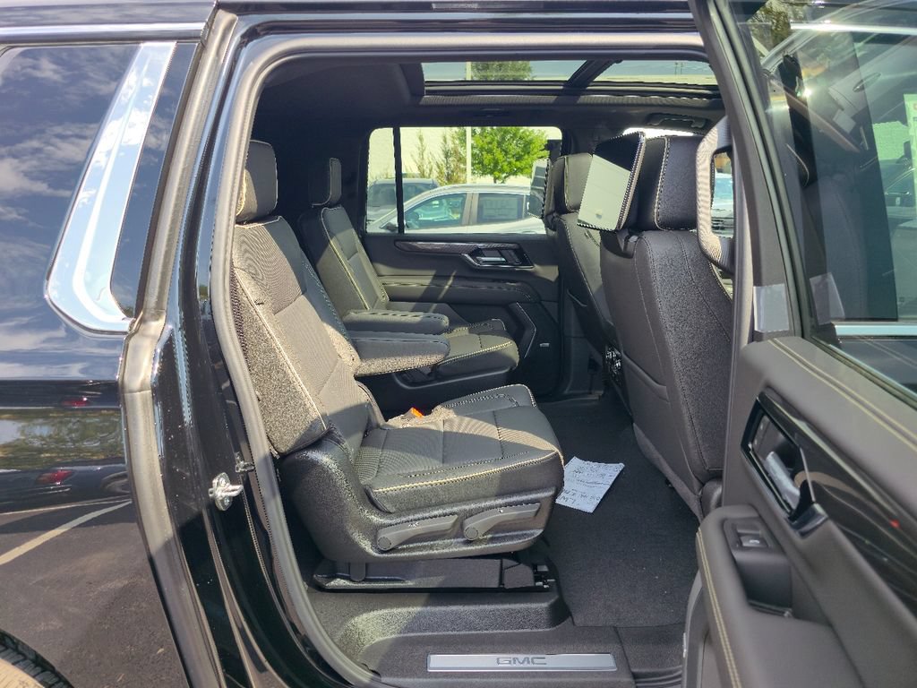 New 2026 GMC Yukon XL Elevation w/ Elevation Premium Package AWD/4WD image 29
