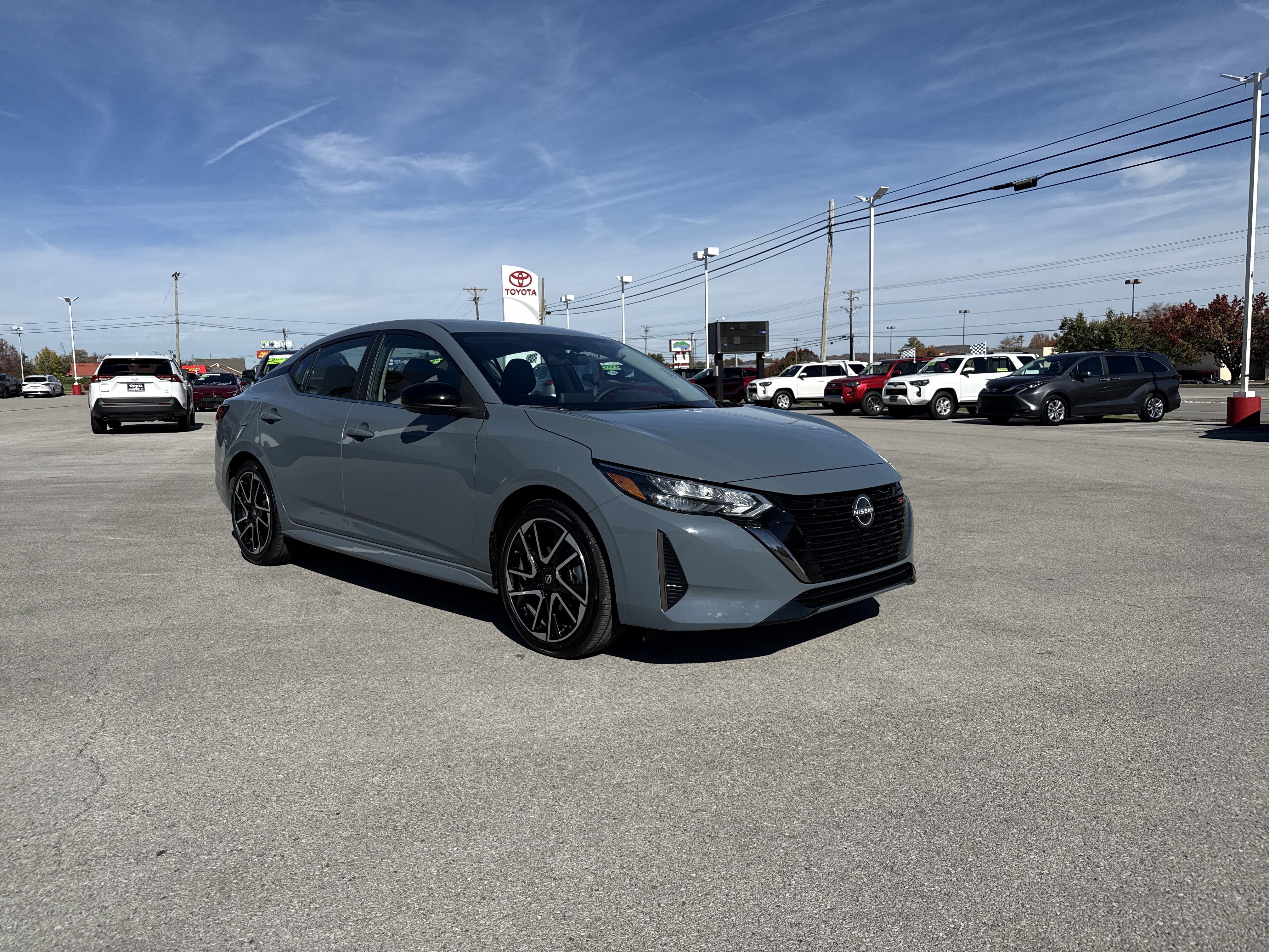 Used 2025 Nissan Sentra SR image 7