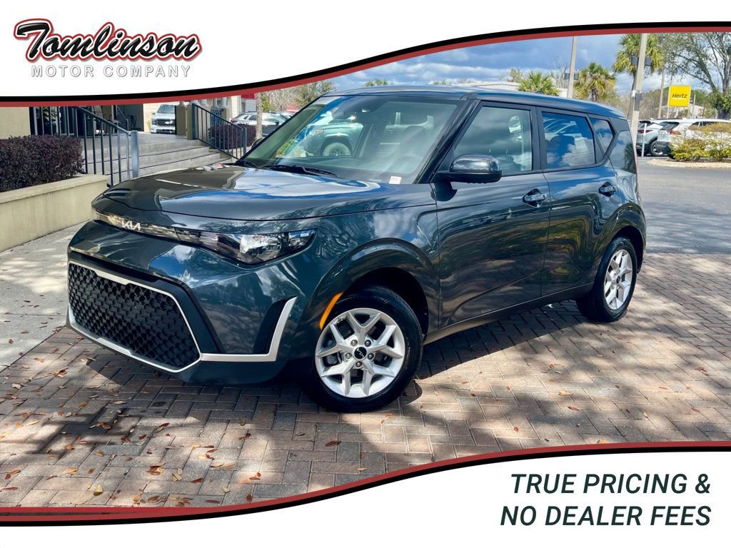 Used 2025 Kia Soul LX w/ LX Technology Package