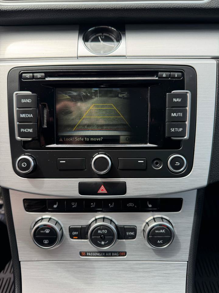 Used 2014 Volkswagen CC R-Line FWD image 20