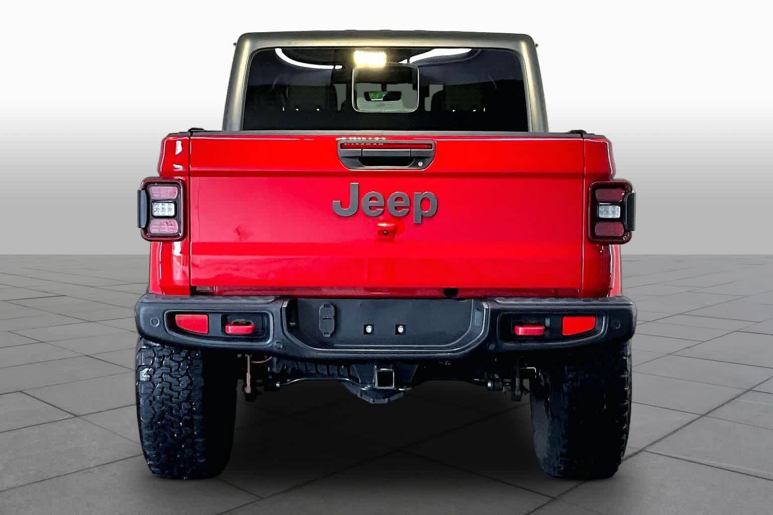 Used 2021 Jeep Gladiator Rubicon AWD/4WD image 5