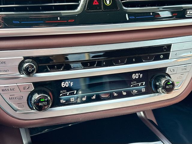 Used 2022 BMW 750i xDrive w/ Executive Package image 35