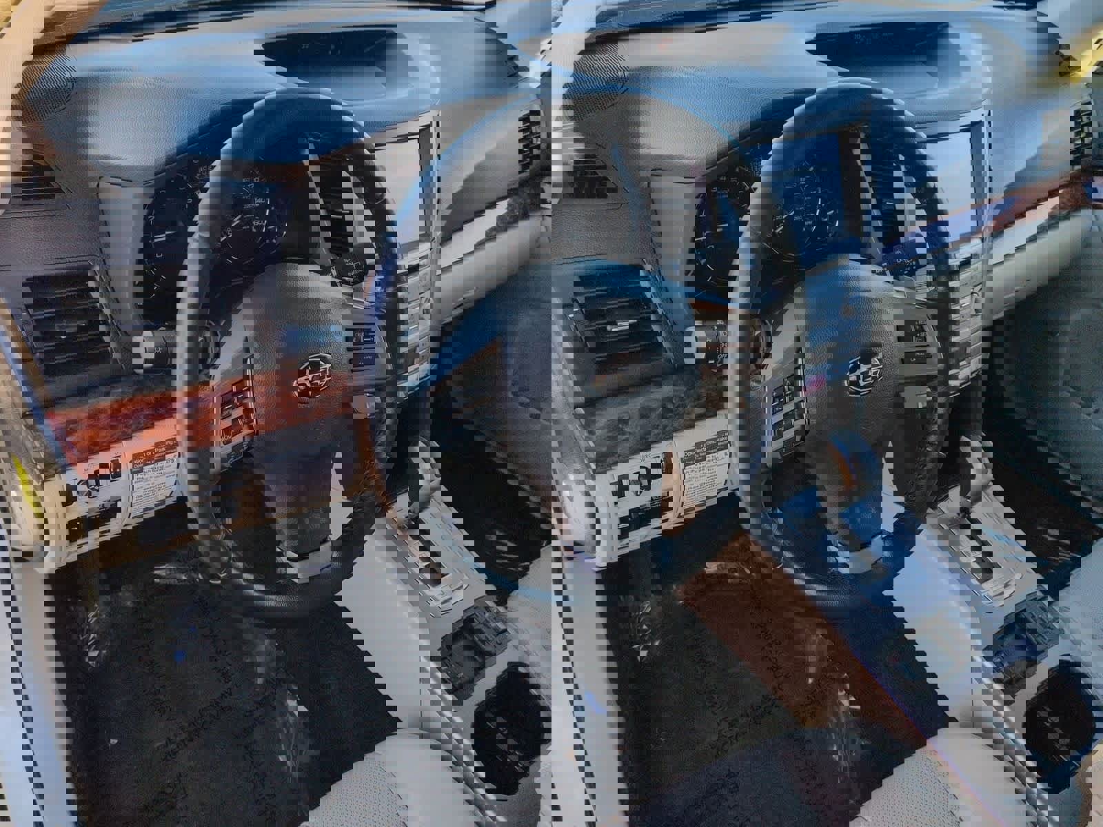 Used 2012 Subaru Outback 3.6R Limited image 10