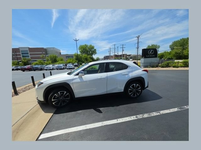 Used 2020 Lexus UX 250h w/ Premium Package AWD/4WD image 1