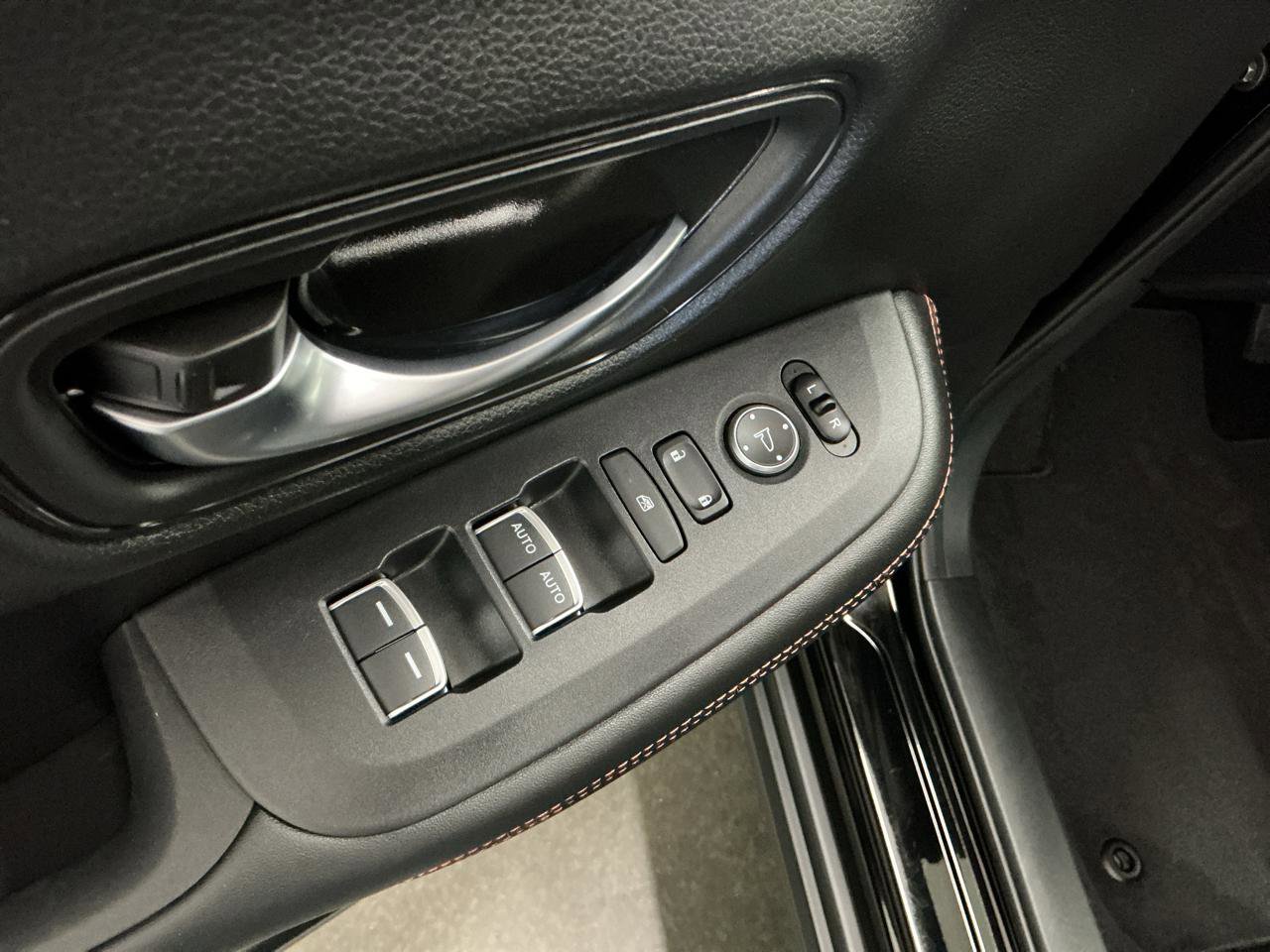 Used 2023 Honda HR-V Sport image 15