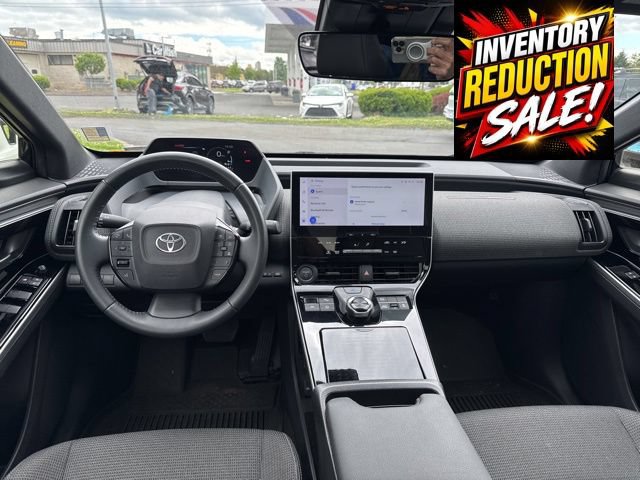 Used 2023 Toyota bZ4X AWD image 17