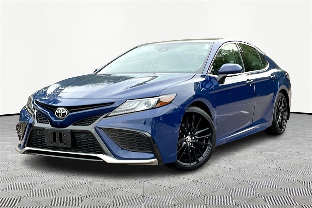 Used 2024 Toyota Camry XSE image 2
