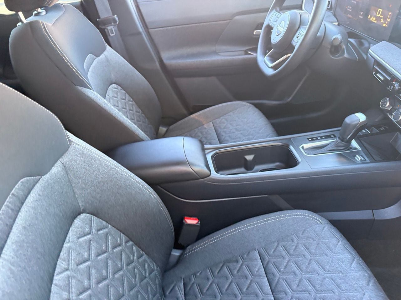 Certified 2025 Nissan Kicks SV w/ Interior Electronics Package FWD image 12