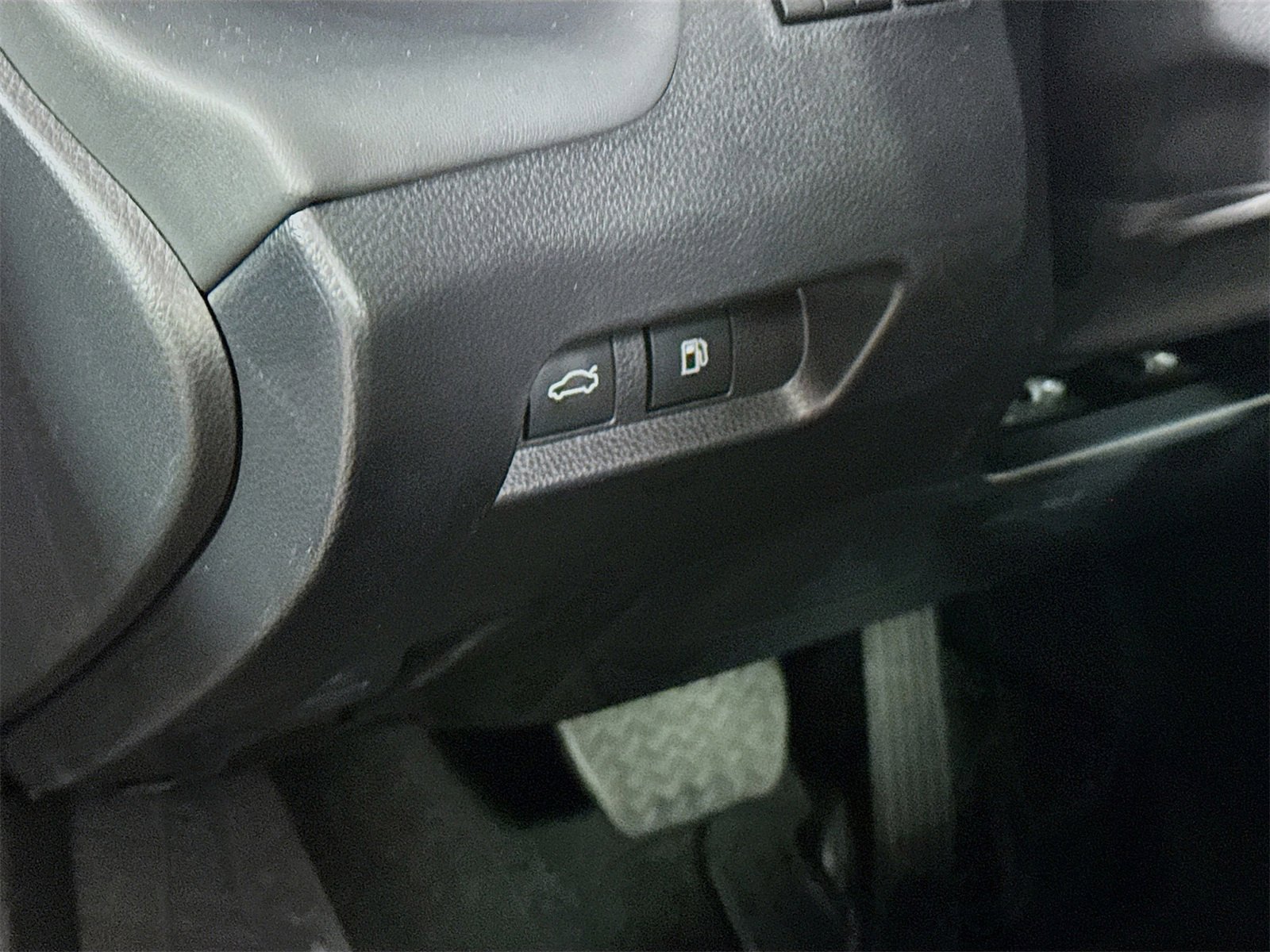 Used 2024 Toyota Crown XLE image 8