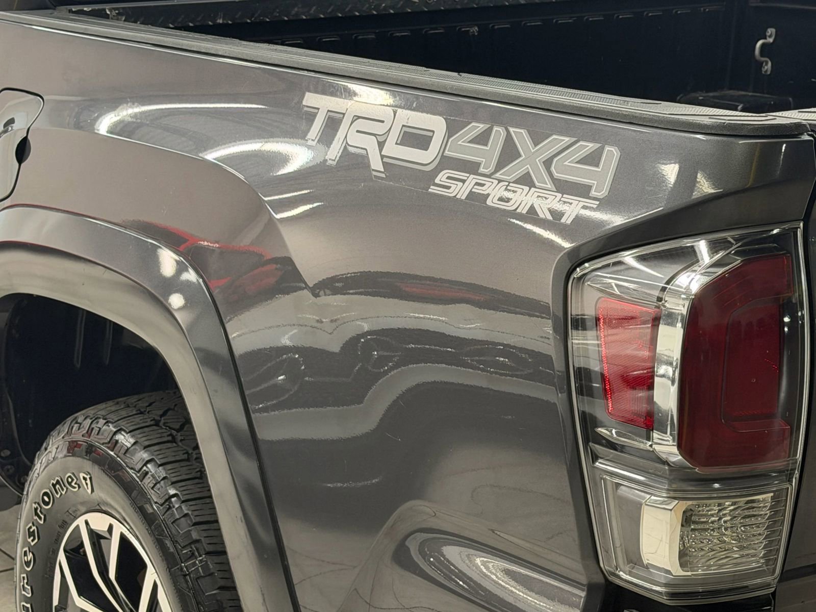 Used 2021 Toyota Tacoma TRD Sport w/ Technology Package AWD/4WD image 12