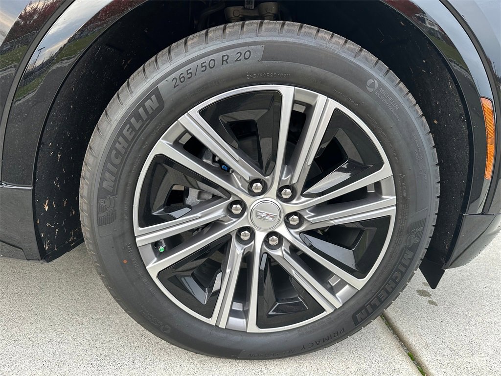 New 2026 Cadillac Lyriq Luxury image 9