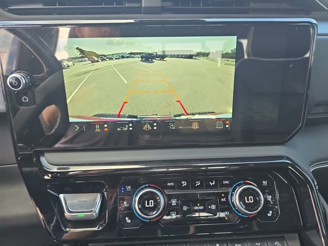 Used 2024 GMC Sierra 2500 AT4X image 22