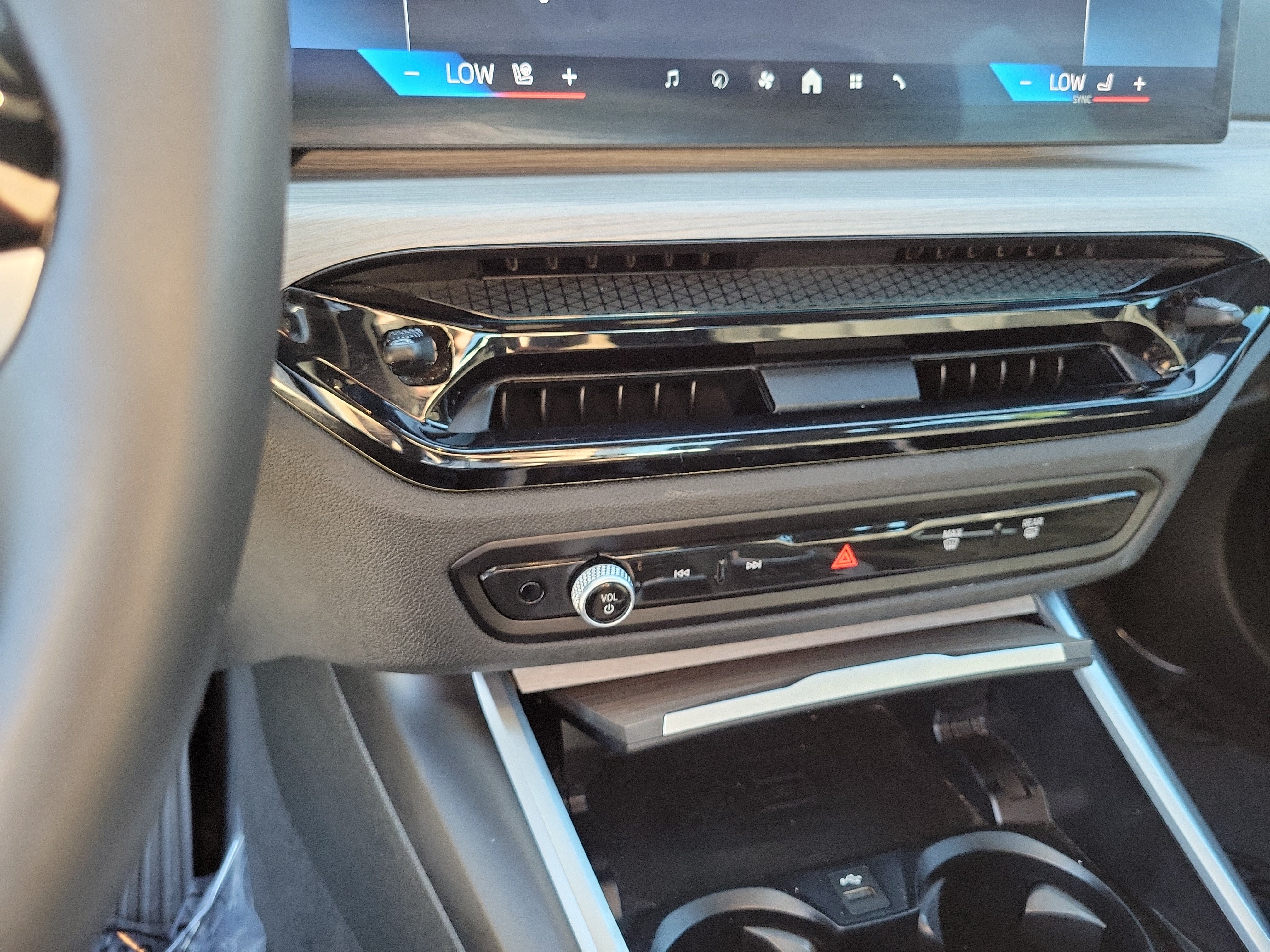 Used 2025 BMW 330i Sedan RWD image 20