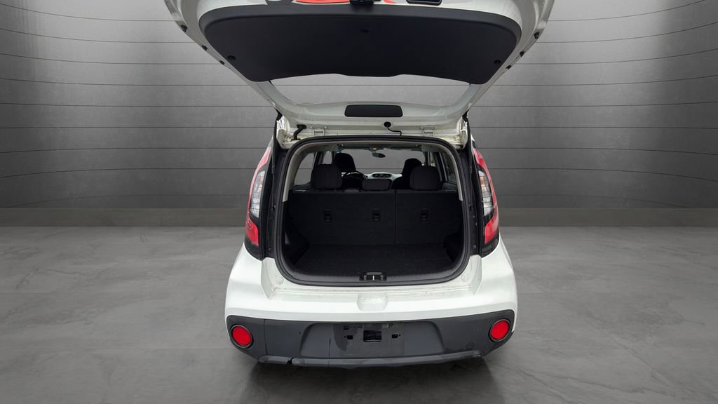 Used 2017 Kia Soul w/ Convenience Package image 28