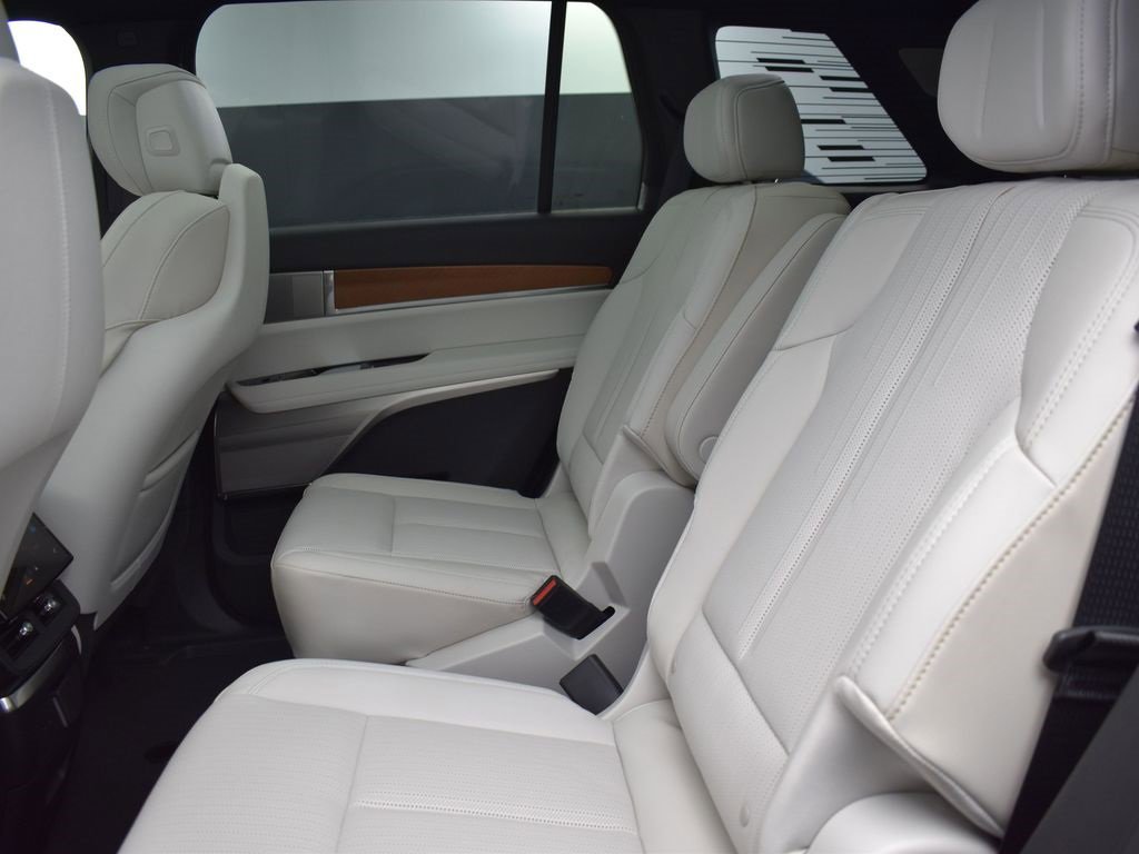New 2026 Cadillac Vistiq Luxury w/ LPO, Floor Liner Package image 29