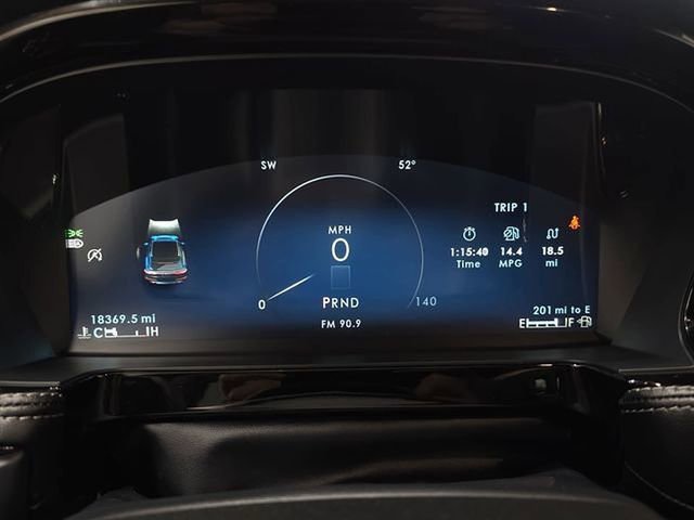 Certified 2023 Lincoln Corsair AWD image 16