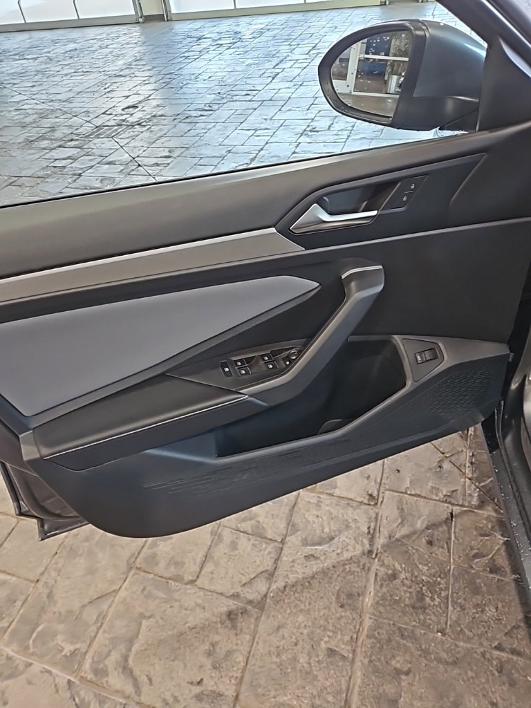 New 2026 Volkswagen Jetta SE image 25