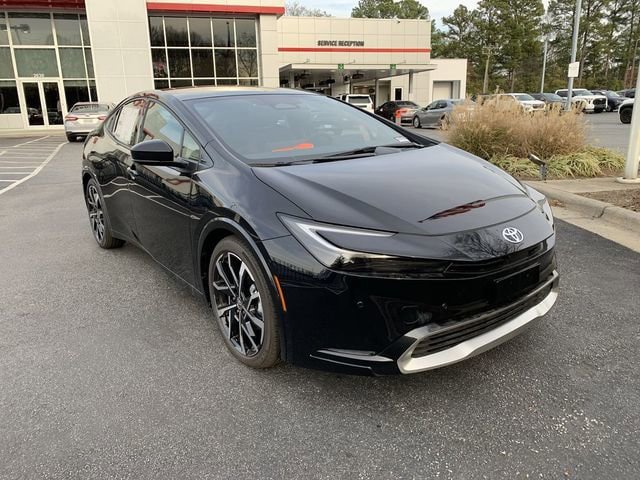 New 2025 Toyota Prius Plug-In Hybrid FWD image 2